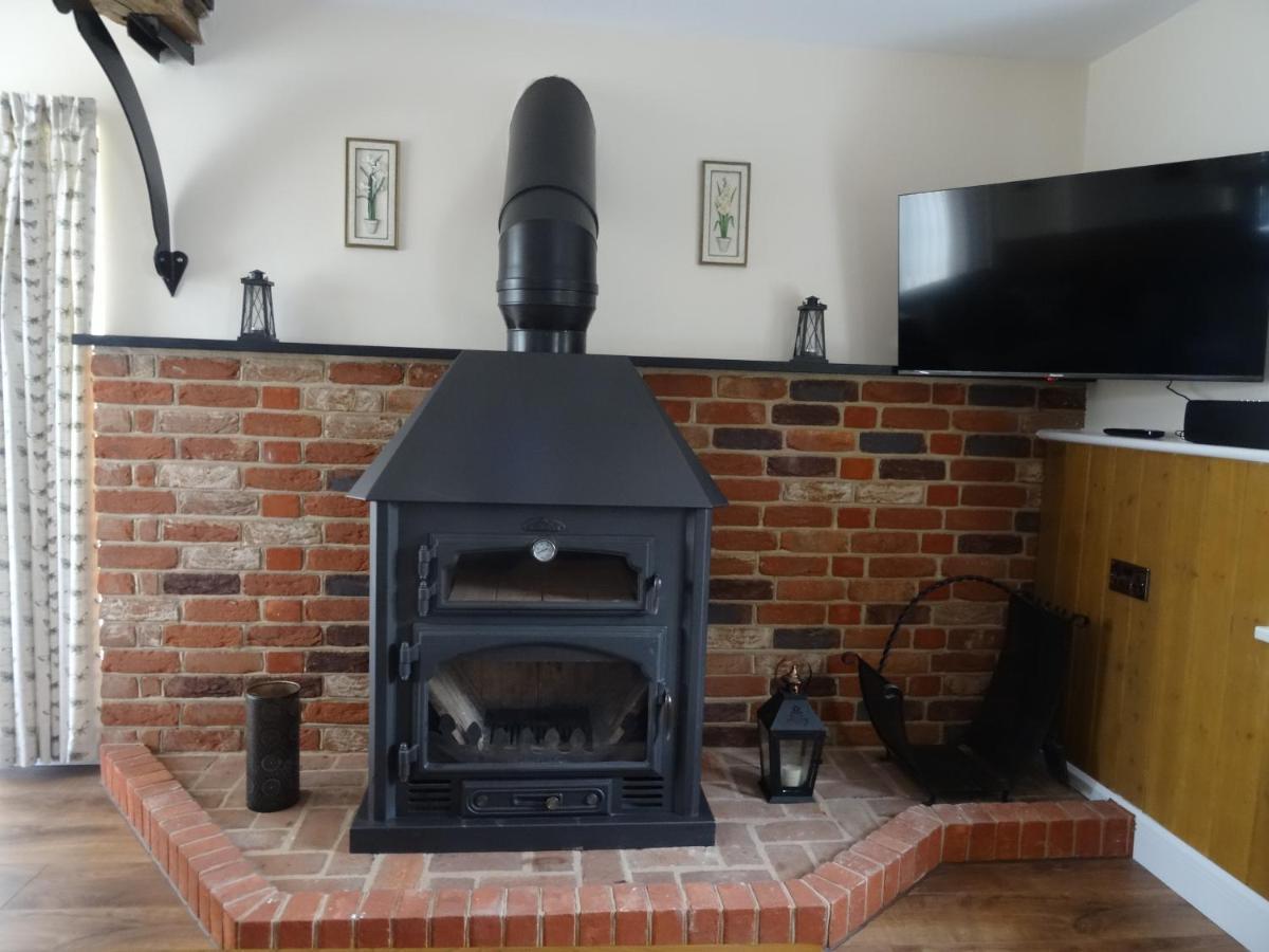 Lowlands Cottage Beccles Eksteriør billede