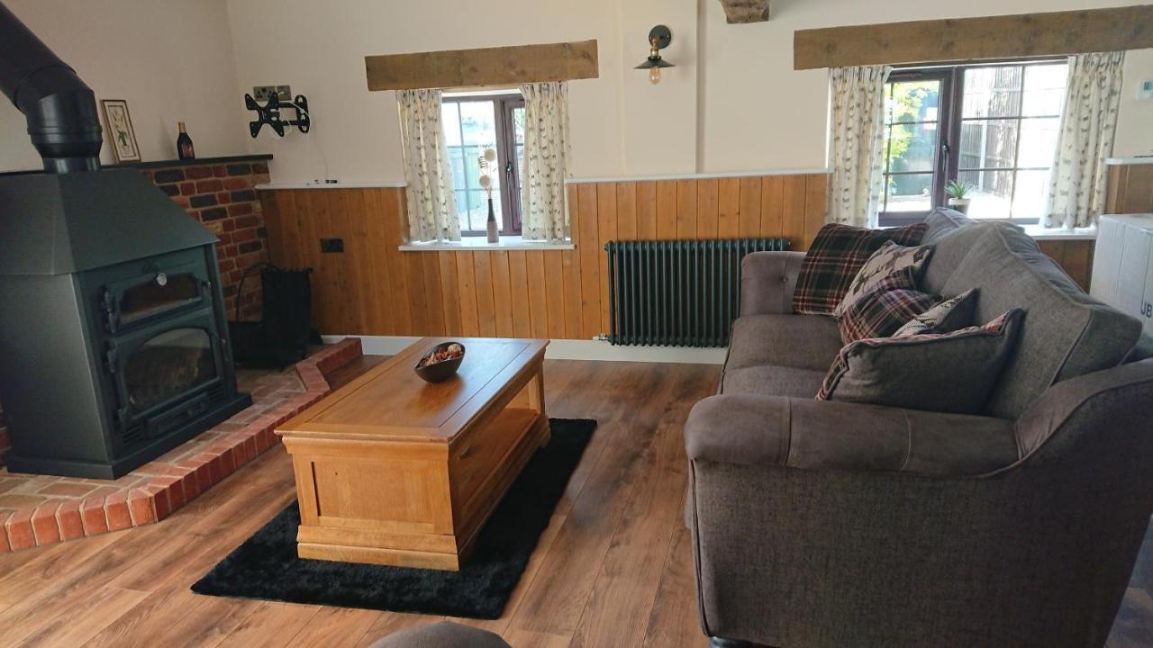 Lowlands Cottage Beccles Eksteriør billede